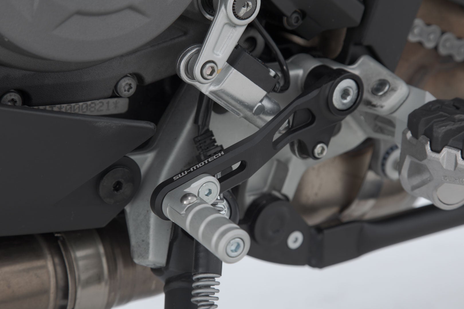 SW-Motech Gear levers - Ducati Multistrada 950 (18-)/1260 (17-)/V2 (21-). Figure 3