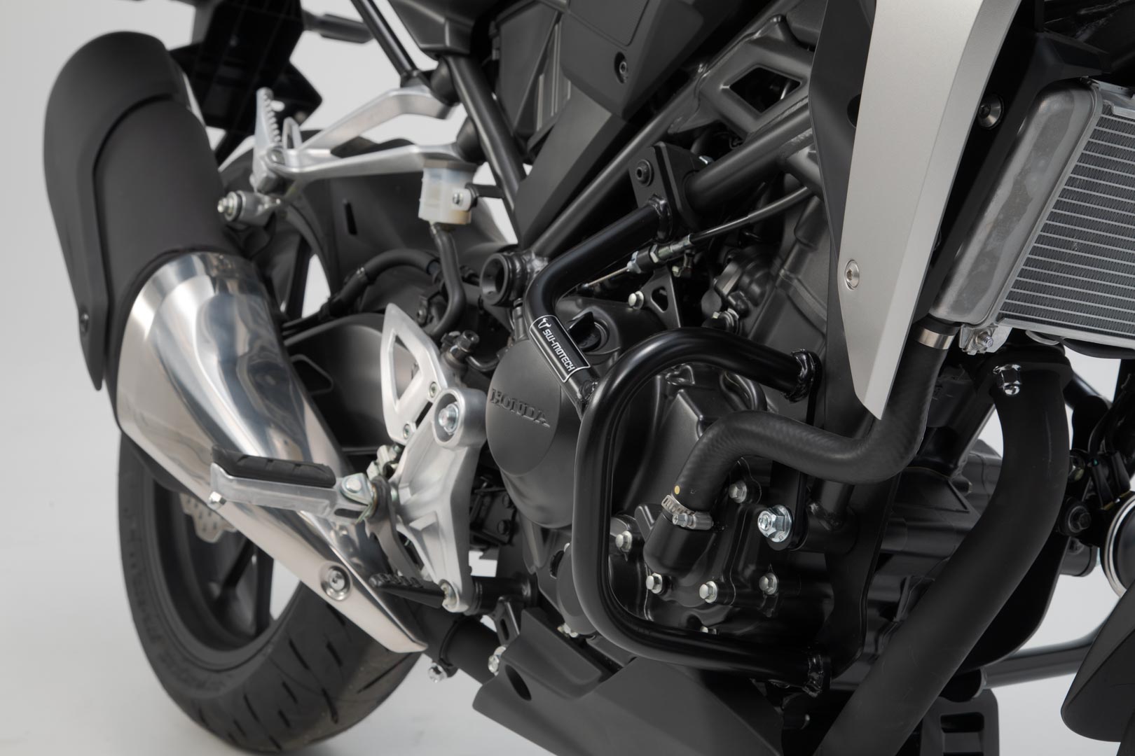 SW-Motech Crash bar - Svart. Honda CB300R (18-). Figur 2