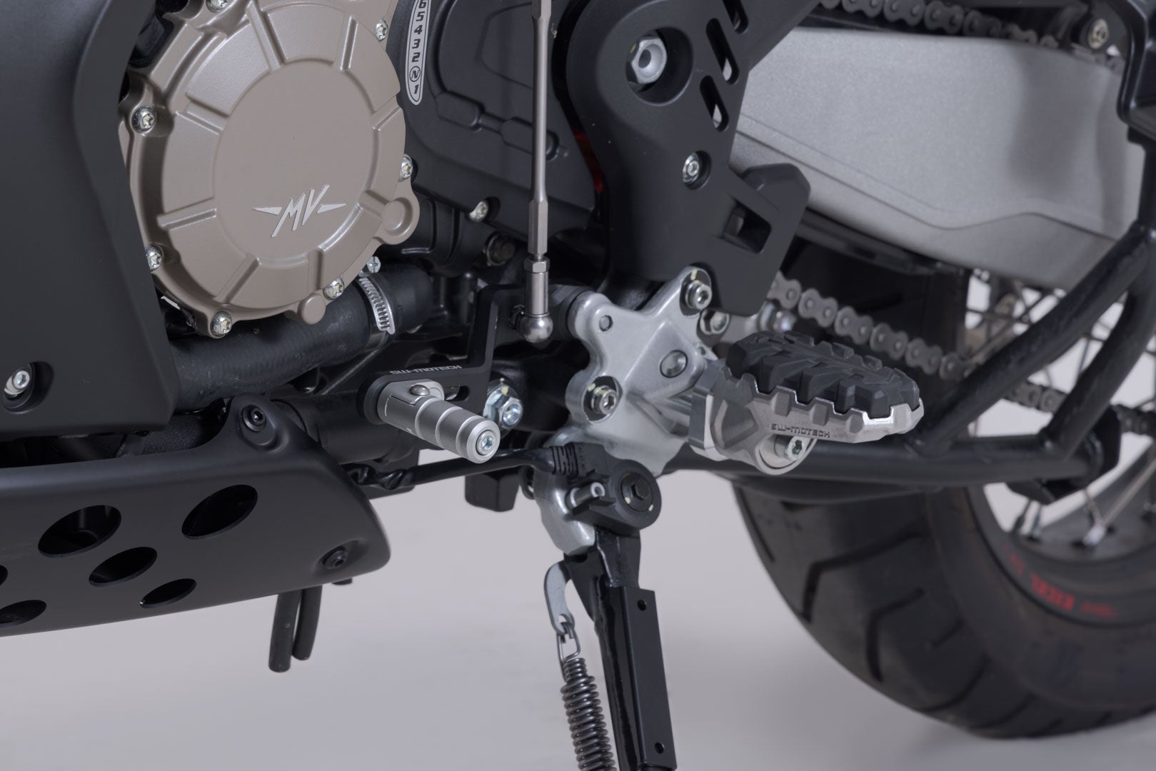 SW-Motech Gear lever - MV Agusta Enduro Veloce (24-). Figure 3