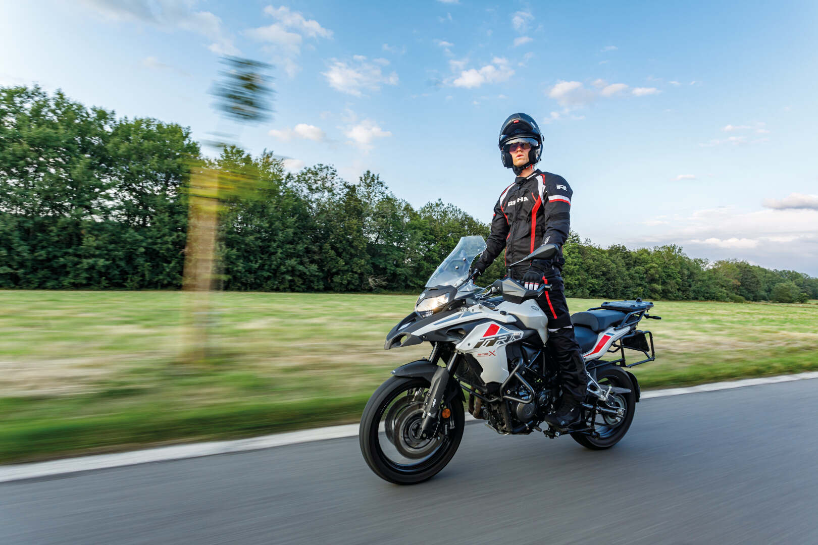 Richa Falcon 2 waterproof Motorcycle Textile Jacket black/red/white M Figure 3