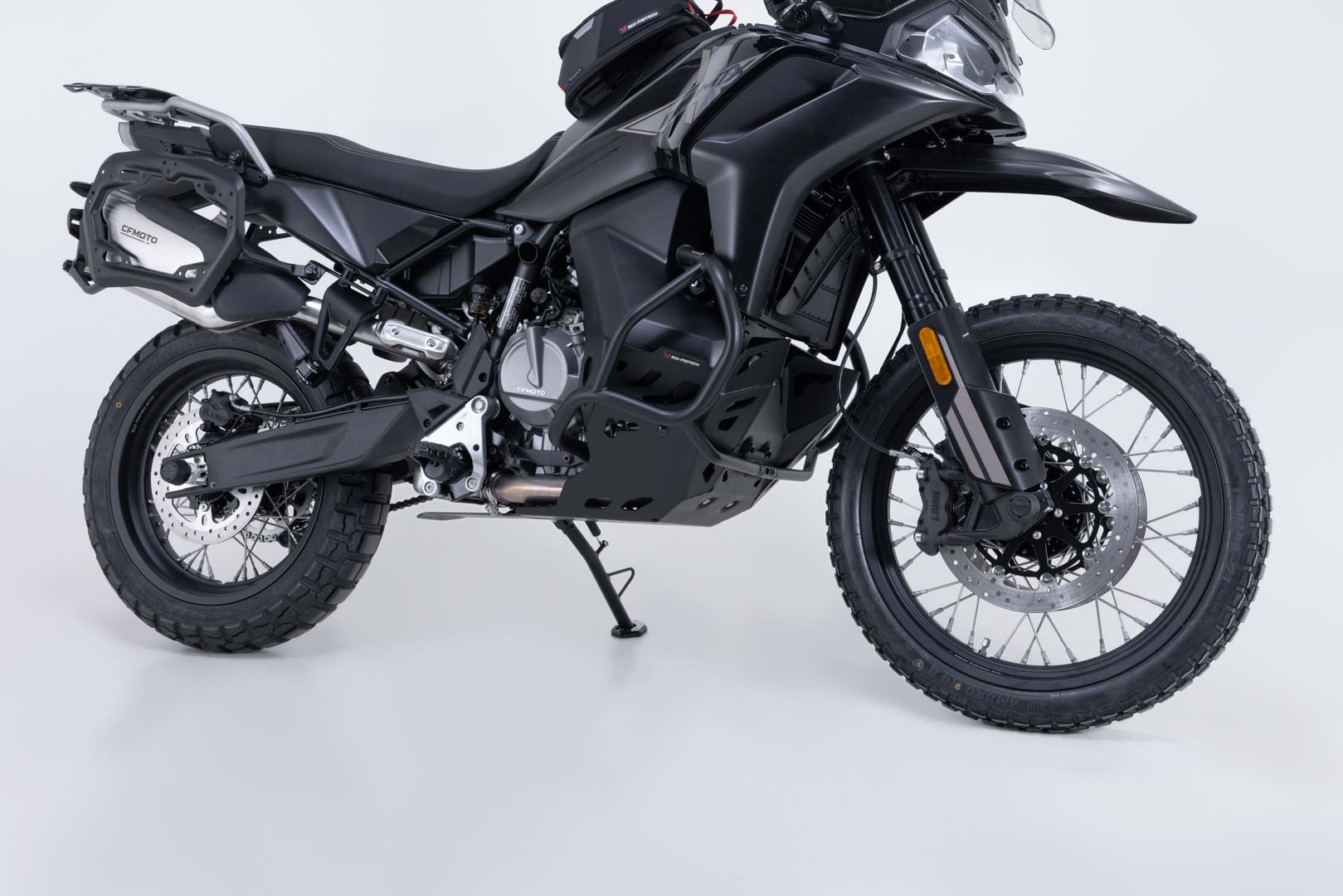 Protecție motorului SW-Motech - Neagră. CFMoto 800MT-X (24-). Figura 1
