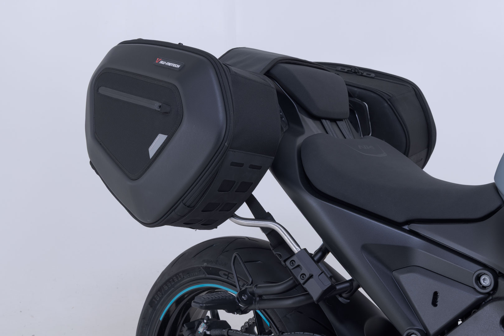 Set de geantă SW-Motech PRO BLAZE H - Negru. CFMoto 675NK (25-). Figura 3