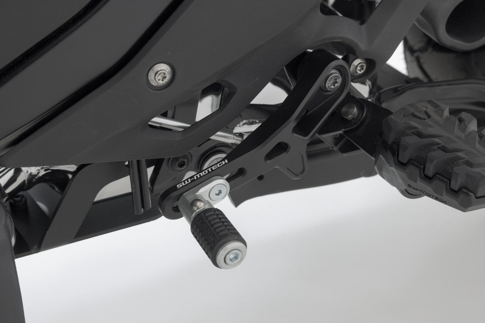 SW-Motech Schalthebel - BMW R 1300 GS (23-)/Adv. (24-), R 1300 R/RS (25-). Abbildung 3