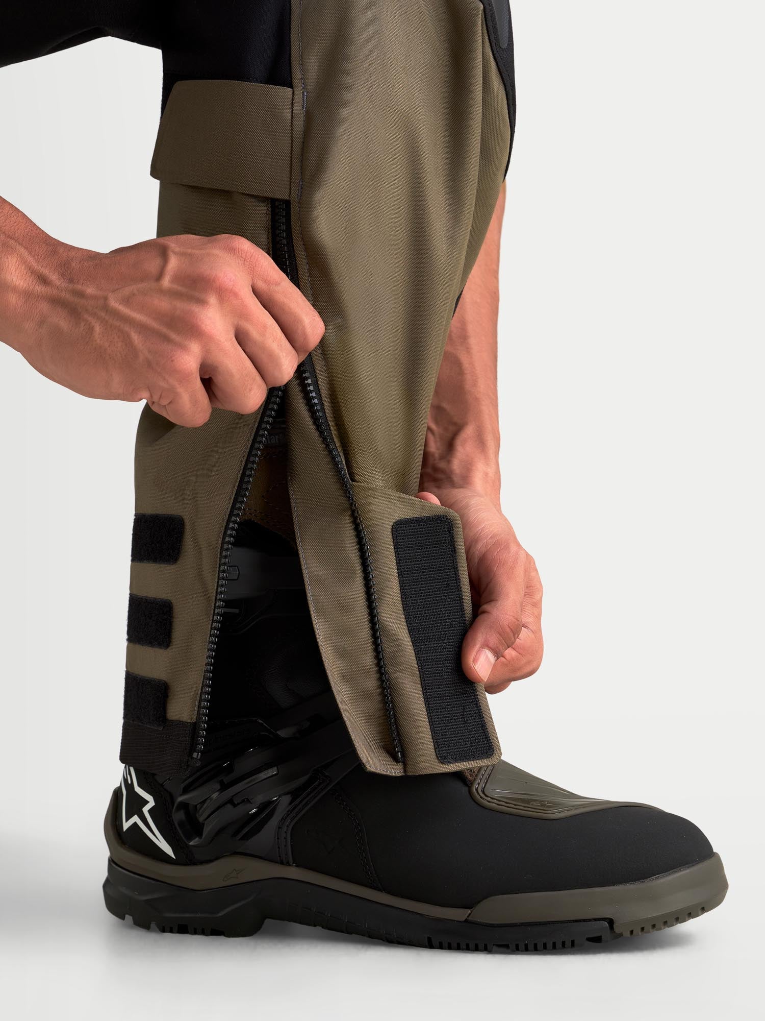 Alpinestars Harok V2 Drystar waterproof Motorcycle Textile Pants grey/brown S Figure 10
