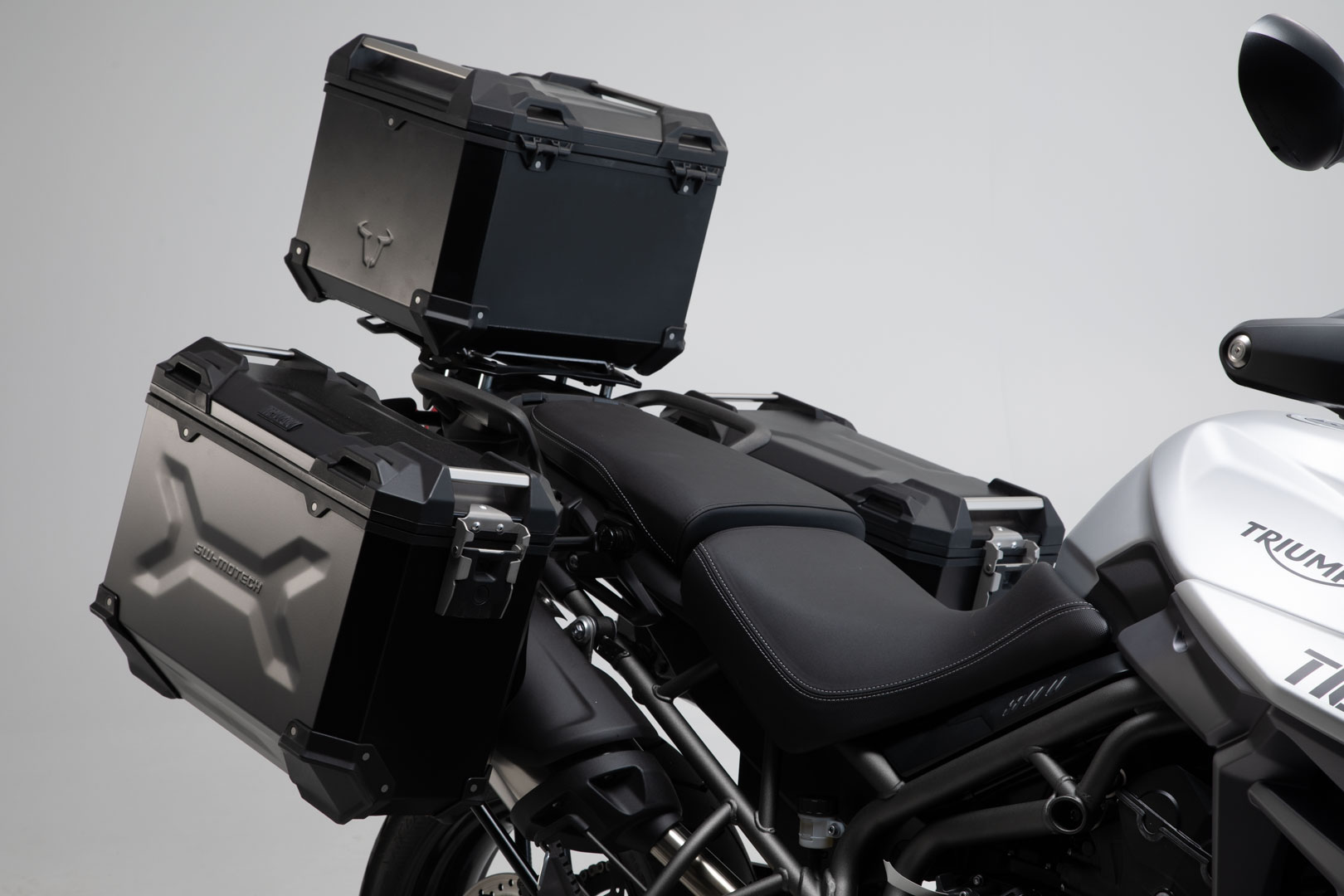 Sistem de top case SW-Motech TRAX ADV - Negru. Modelele Triumph Tiger 800 (10-). Figura 3