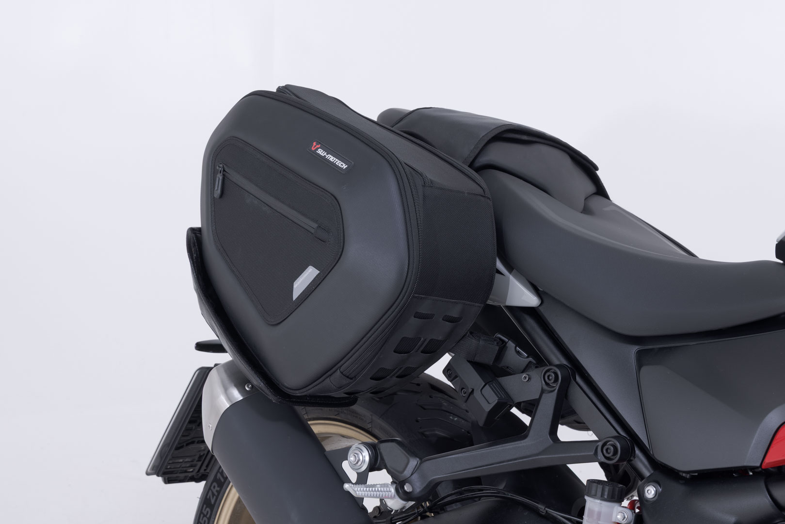 SW-Motech PRO BLAZE H sadeltaskesæt - Sort. Triumph Trident 800 (25-). Figur 3