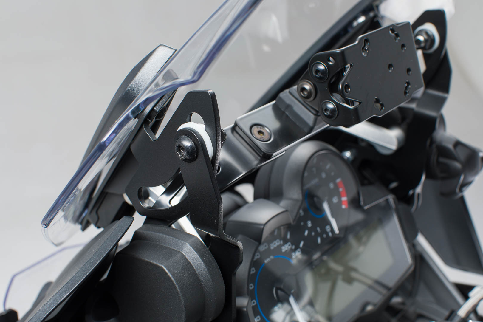 Întărirea ecranului SW-Motech - Negru. BMW R 1200 GS (12-), R 1250 GS (18-). Figura 2