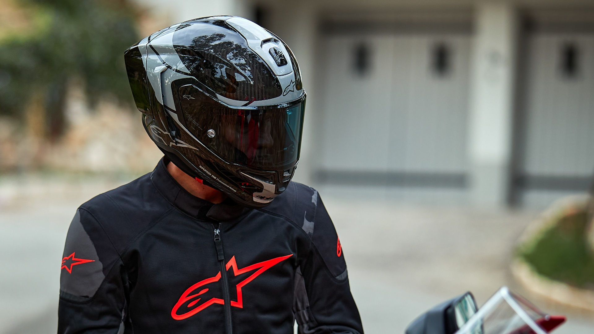 Alpinestars Supertech R10 Element Carbon Helm schwarz/silber M (57/58) Abbildung 9