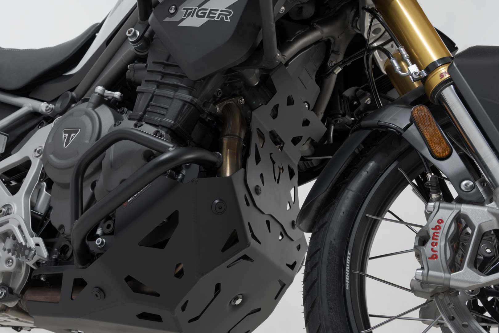 Extensão de guarda do motor SW-Motech - Preto. Triumph Tiger 1200 modelos (22-). Figura 3