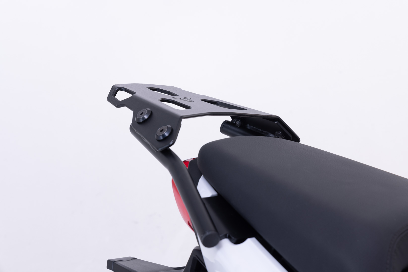 SW-Motech STREET-RACK - Negru. Moto Guzzi V100 Mandello/S (22-). Figura 2