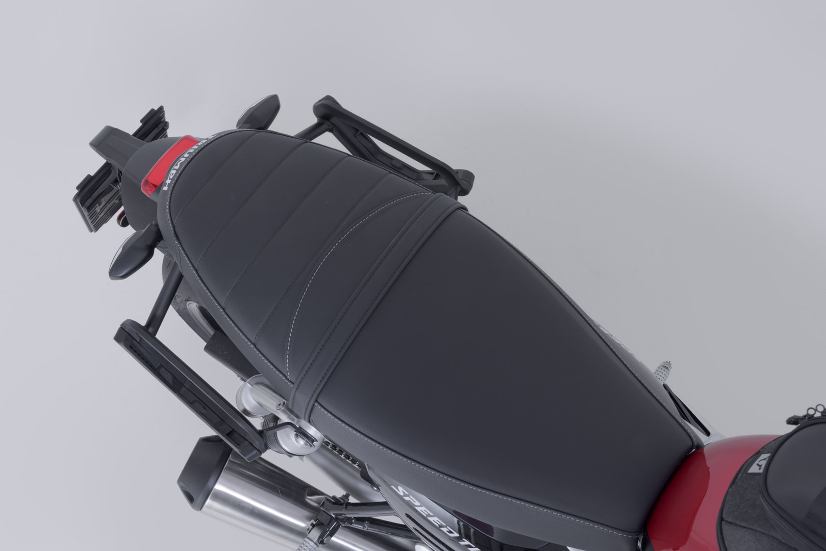 SW-Motech Side Bag WP-system V-LOC - 11/11 l. Triumph Speed Twin 1200 (18-). Figur 5