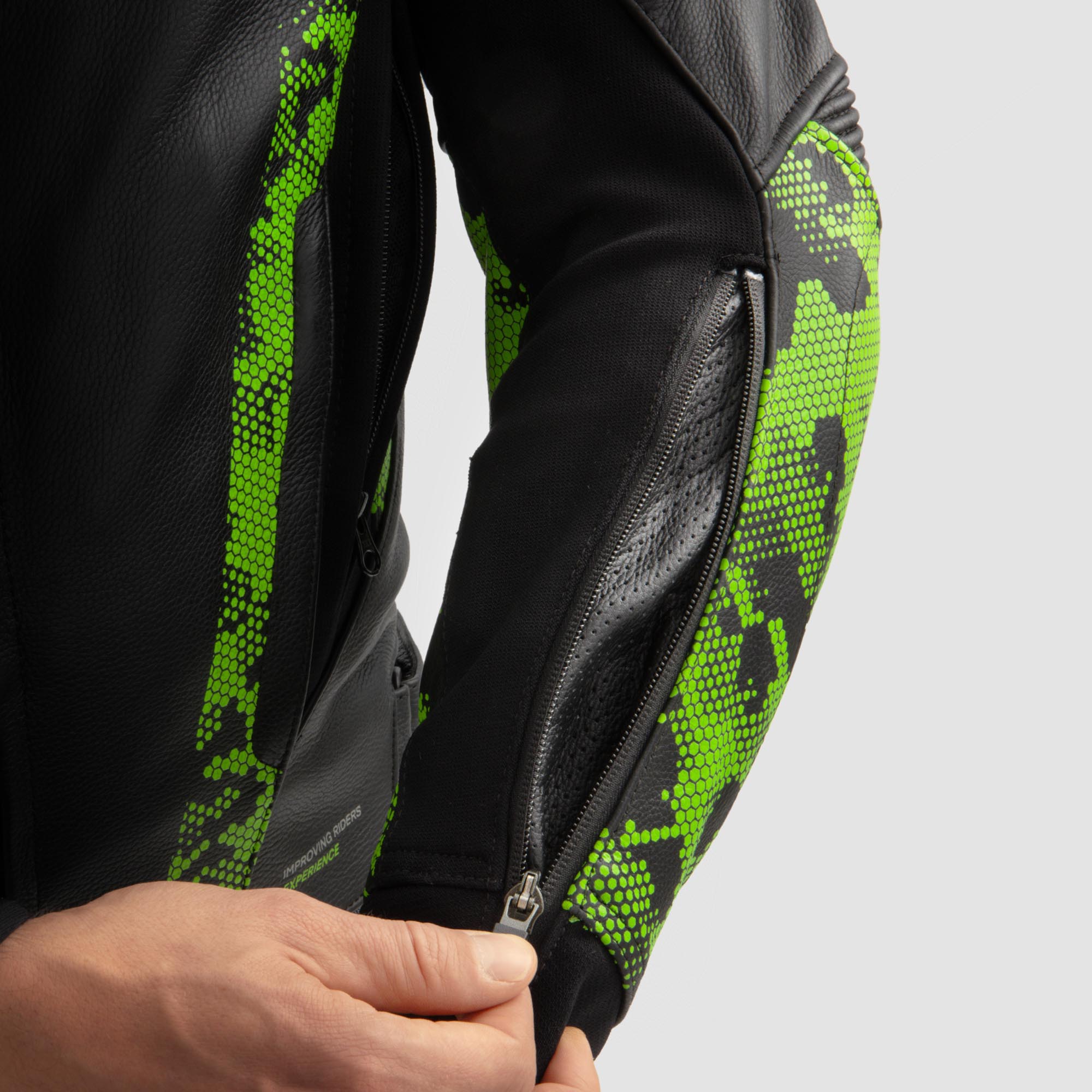 Rebelhorn Veloce Camo Motorcycle Leather Jacket black/green/red 50 Figure 5