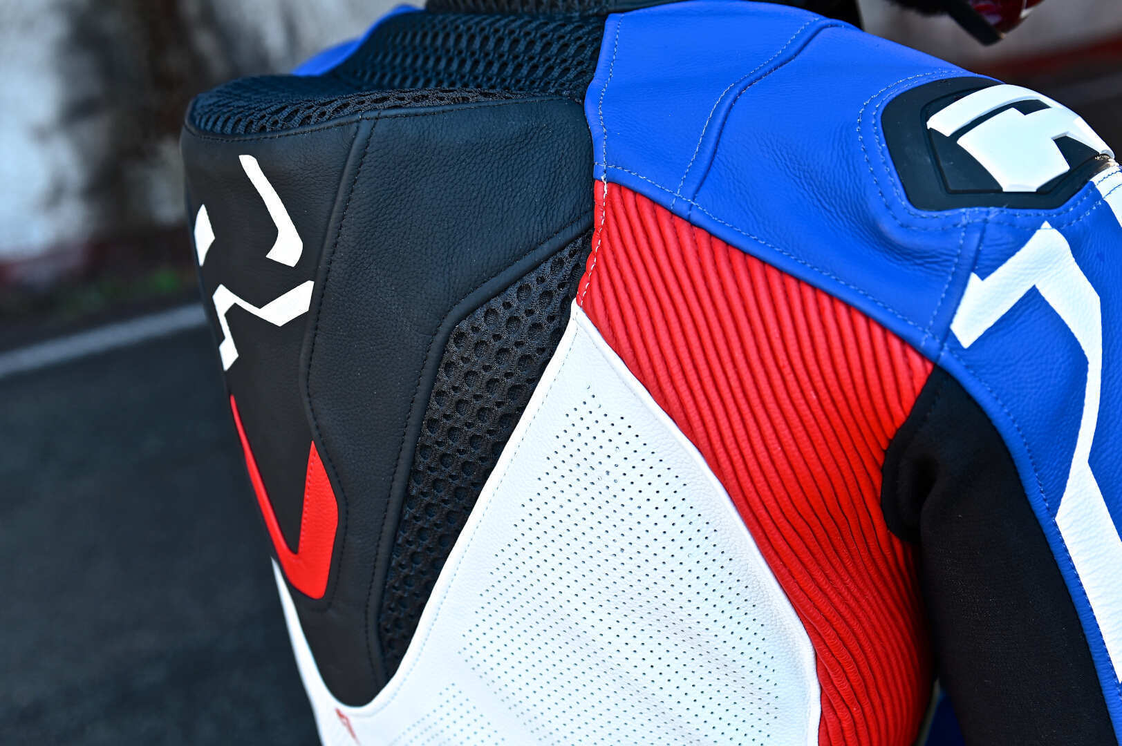 Richa Stradale perforated Motorcycle Leather Jacket blue/white/black/red 48 Figure 6