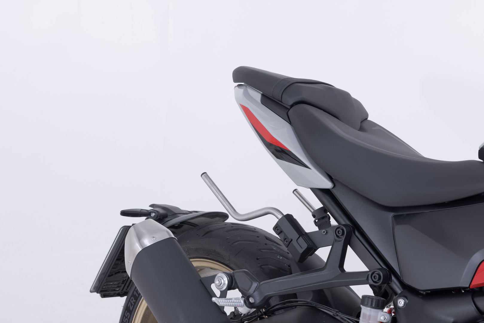 SW-Motech PRO BLAZE H sadeltaskesæt - Sort. Triumph Trident 800 (25-). Figur 4