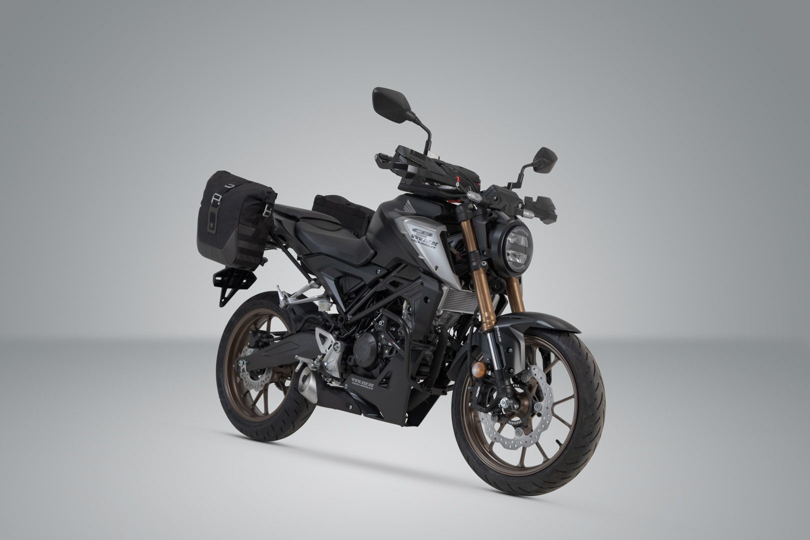 SW-Motech Legend Gear sistem de geantă laterală LC - Honda CB300R (18-) / CB125R (18-). Figura 2