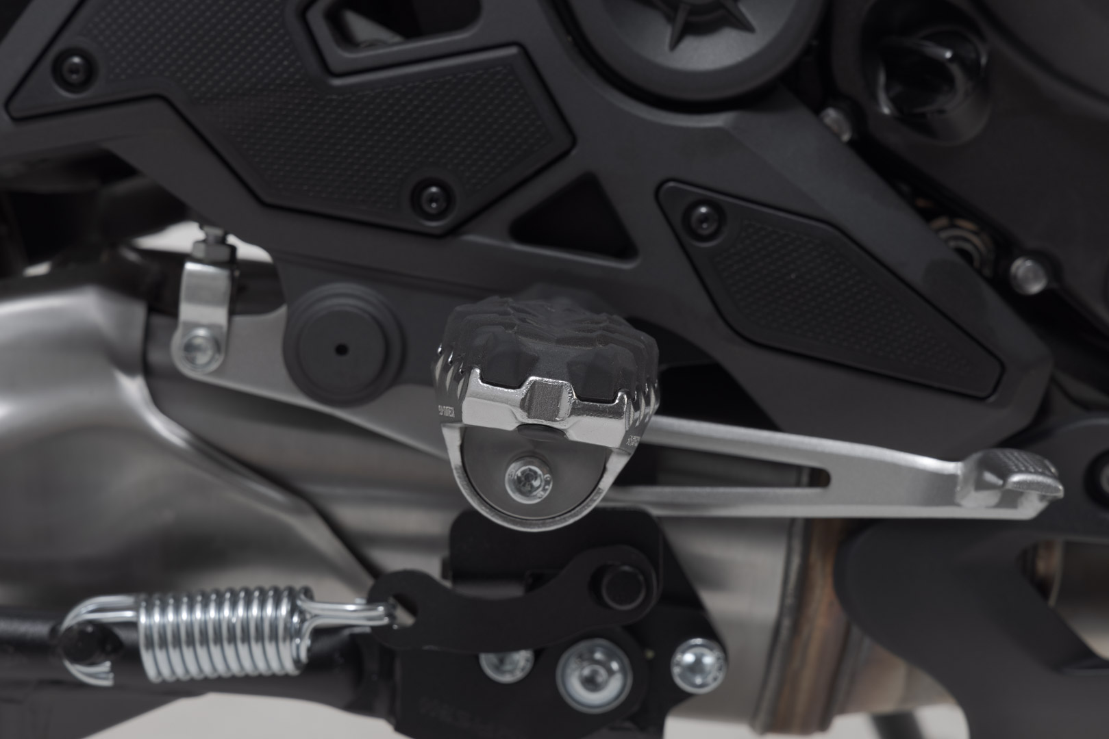 Kit de sprijin pentru picioare SW-Motech EVO - modele Kawasaki. Figura 4