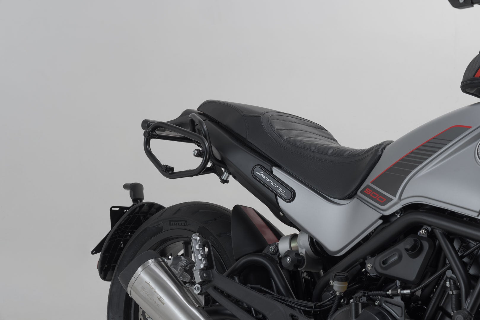 SW-Motech SLC lateral direita - Benelli Leoncino 500 (17-) / 500 Trail (18-). Figura 3