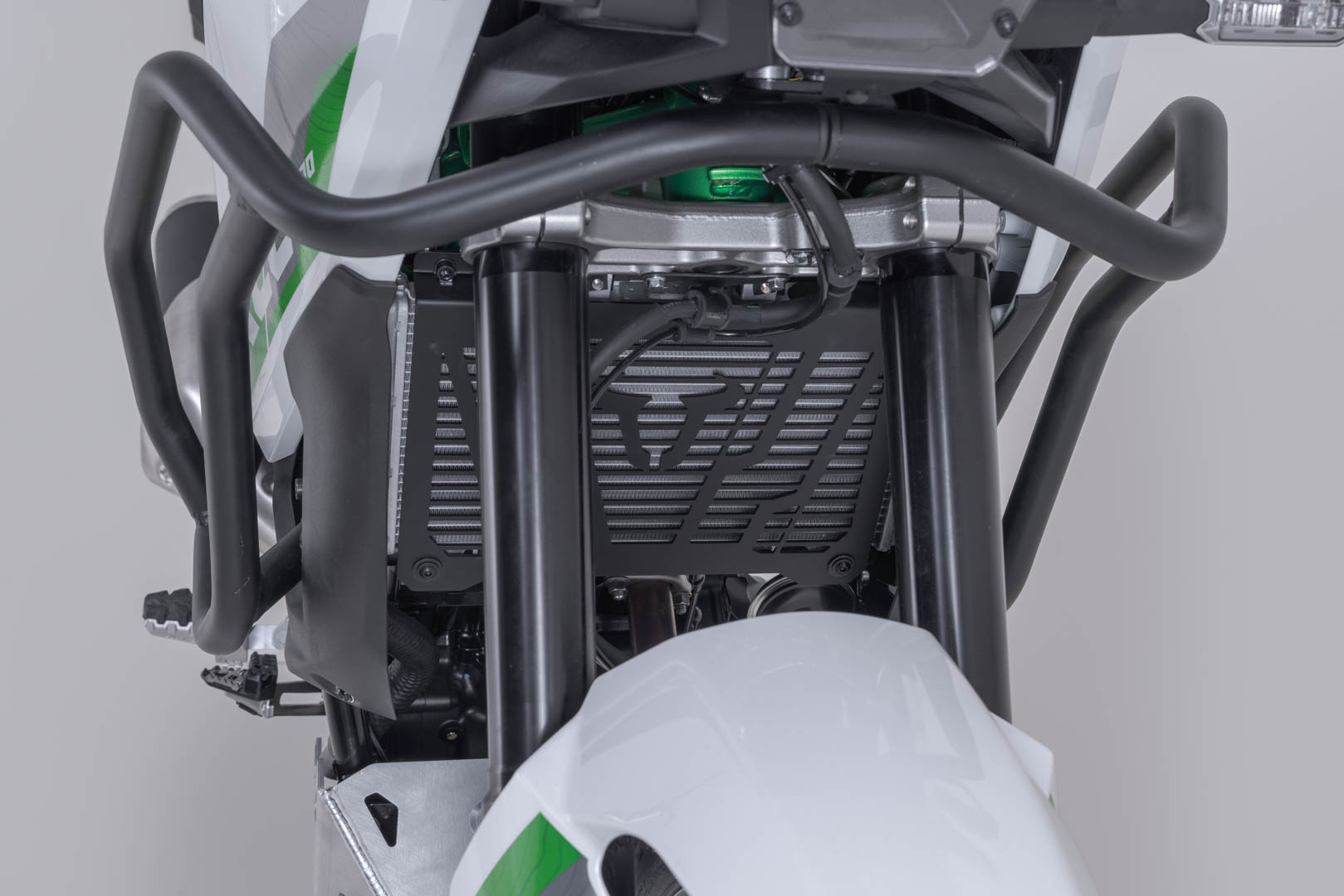 Protector de radiator SW-Motech - Negru. Kawasaki KLE500 / KLE500 SE (26-). Figura 3