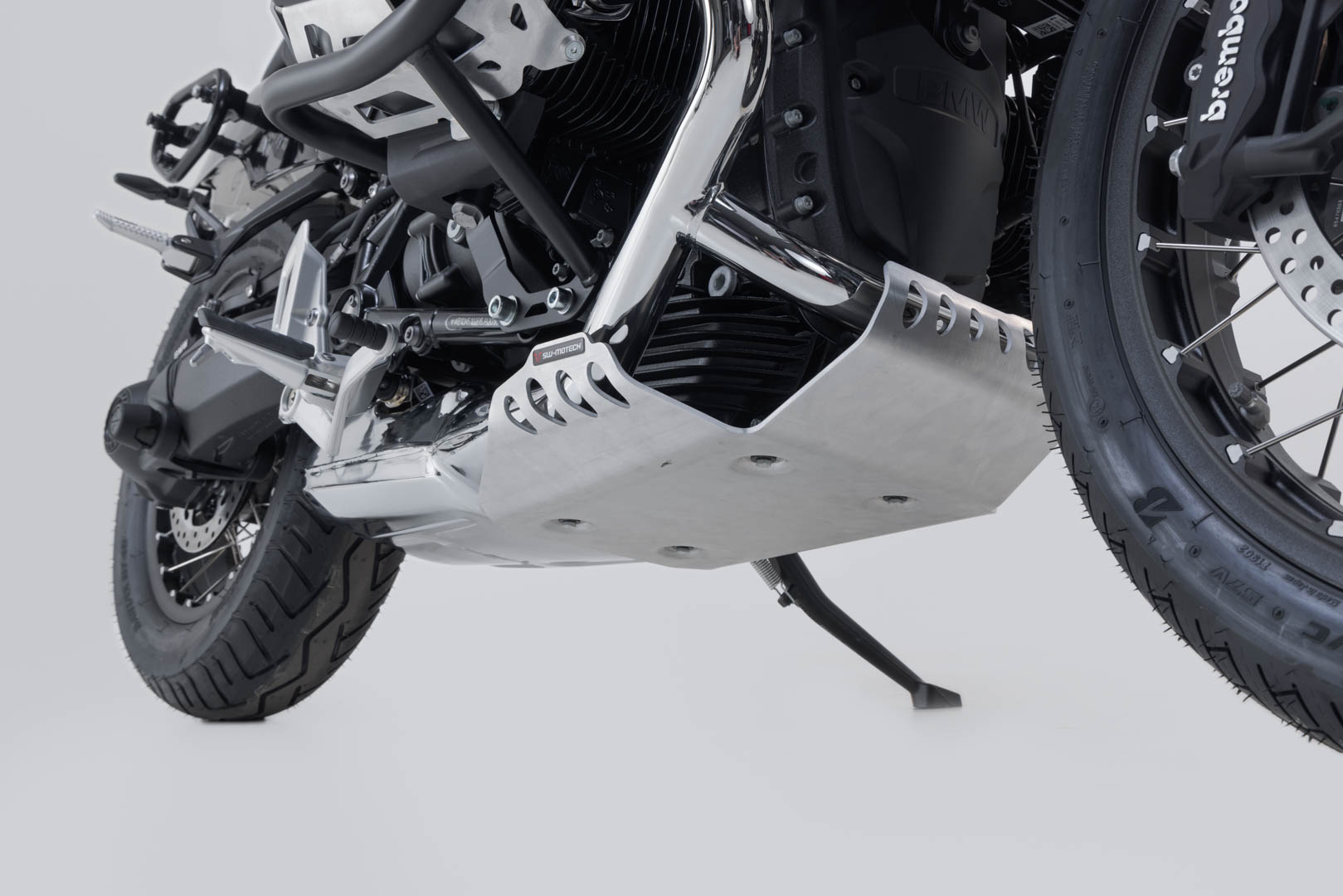 SW-Motech Motorskydd - Silver. BMW R12 / R12 nineT (23-). Figur 3