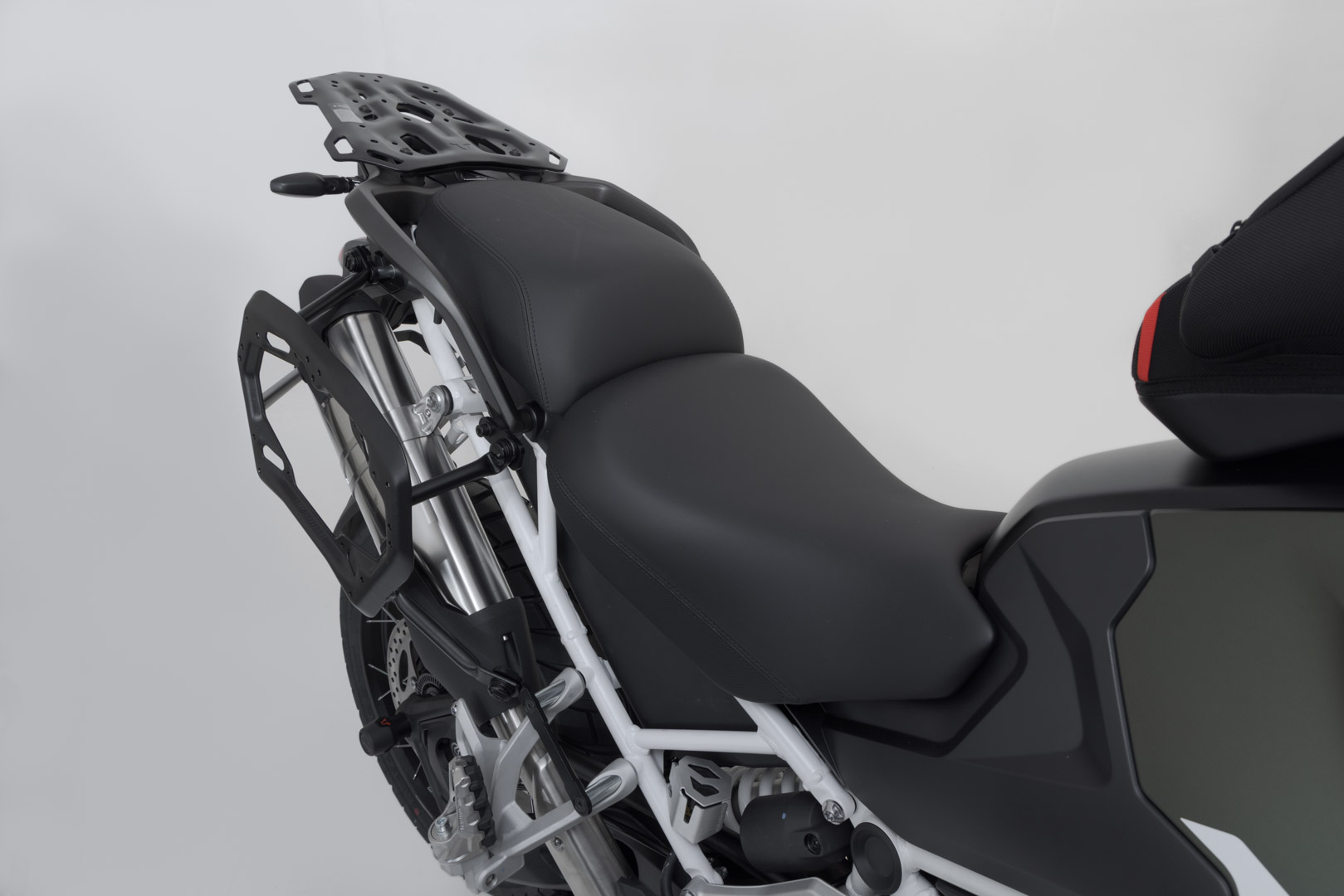 Setul de aventură SW-Motech TRAX ADV - Argint. Tiger 1200 Rally/GT Explorer (22-). Figura 4