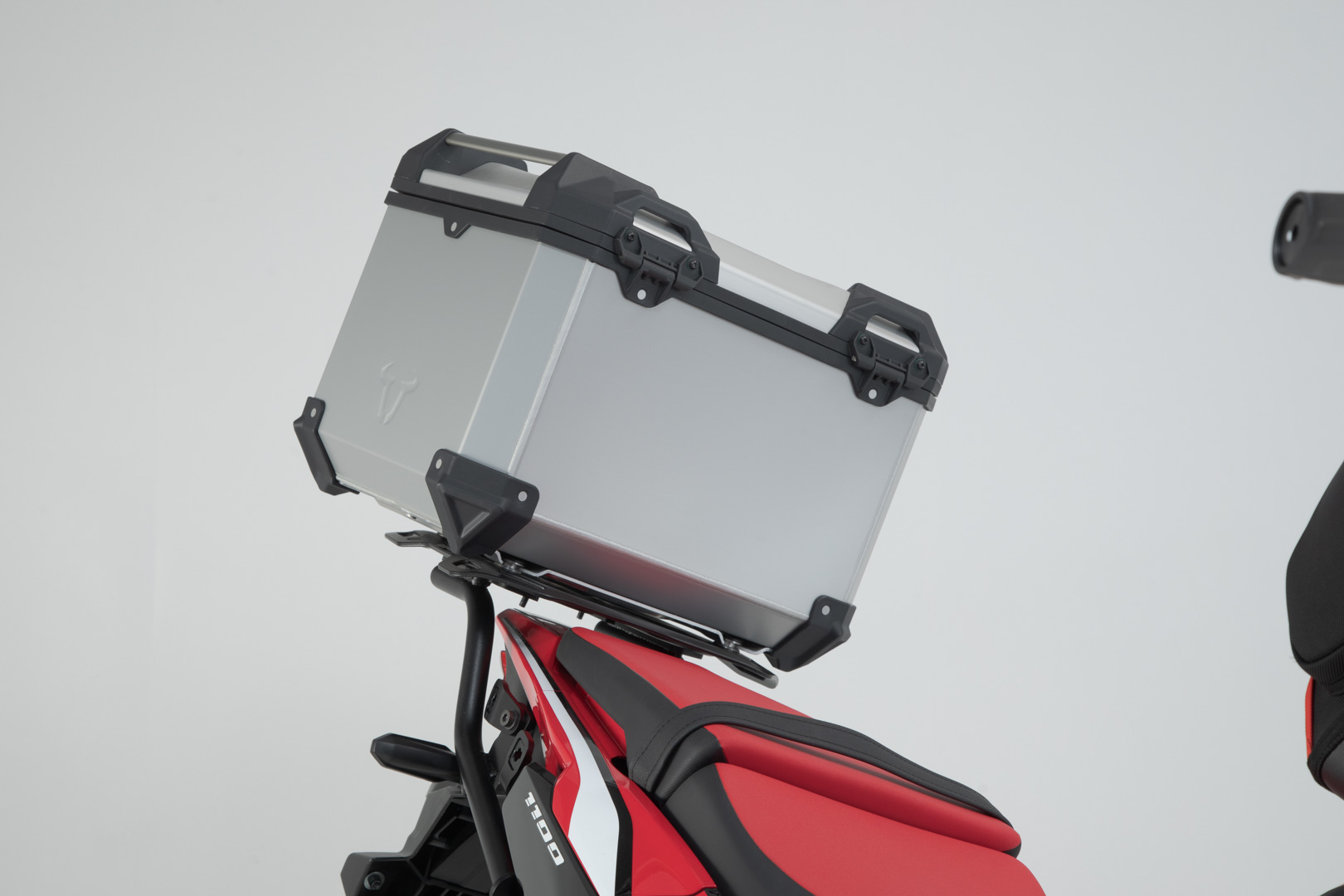 Sistem top case SW-Motech TRAX ADV - Argintiu. Geamănul Honda CRF1100L Africa (19-21). Figura 5