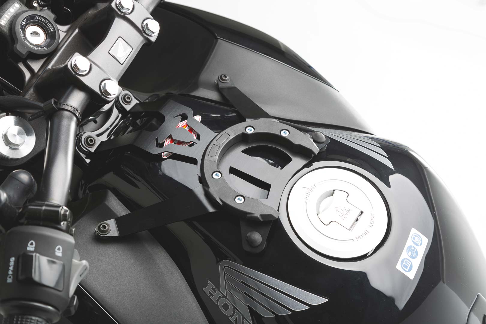 SW-Motech EVO tanque anel - Preto. Honda CB500F (12-16). Figura 1