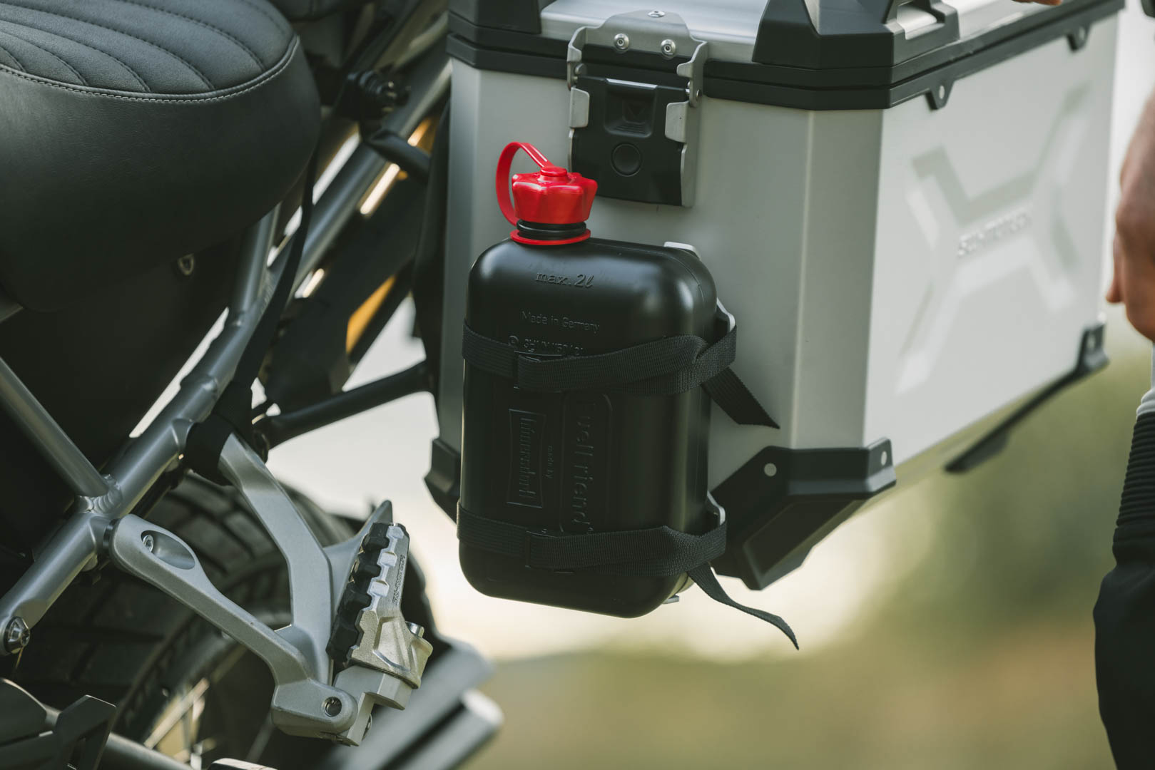 Kit SW-Motech TRAX - Pentru suport accesoriu TRAX. Inclusiv 2 l recipiente. Figura 5