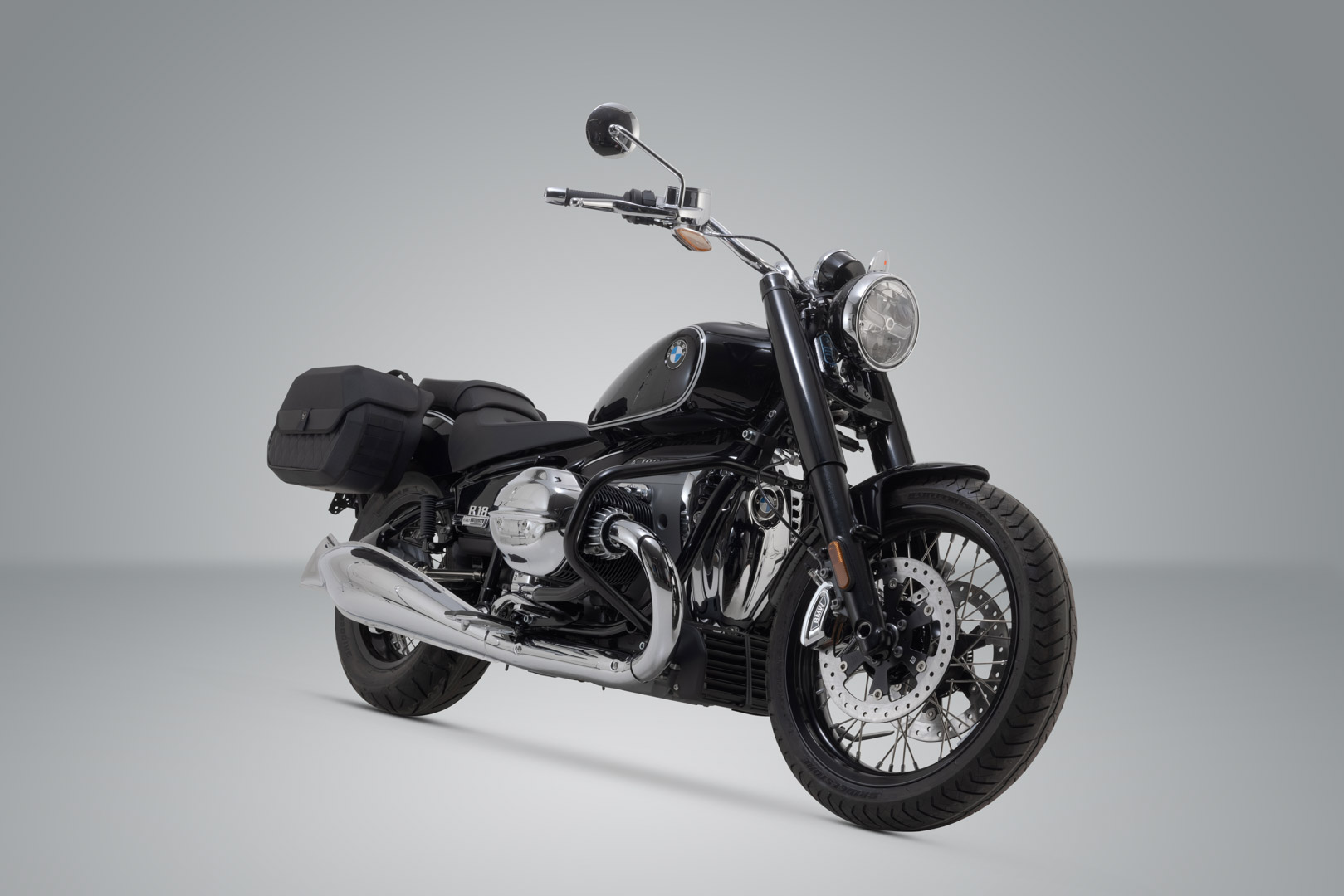 SW-Motech Legend Gear sistem de geantă laterală LH1/LH1 - 2x 19,5 l. BMW R18 (20-). Figura 2