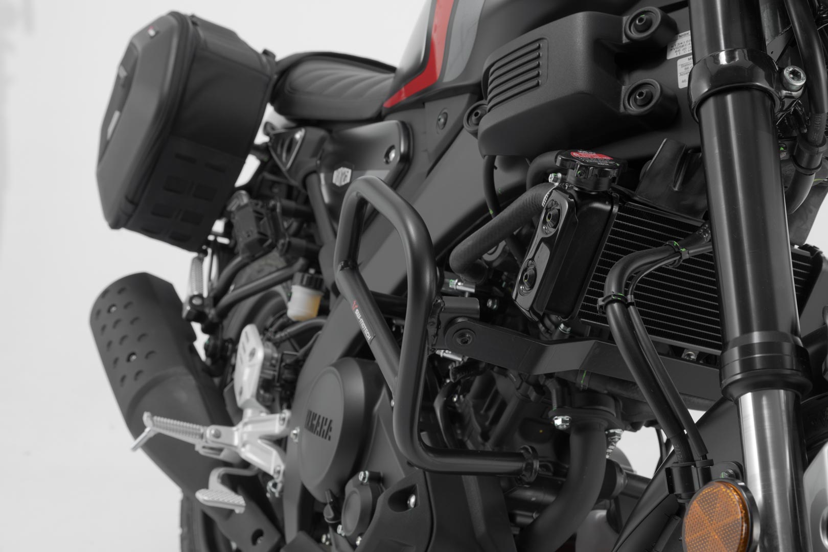SW-Motech Crash bar - Svart. Yamaha MT-125 (20-) / XSR125 (21-). Figur 4