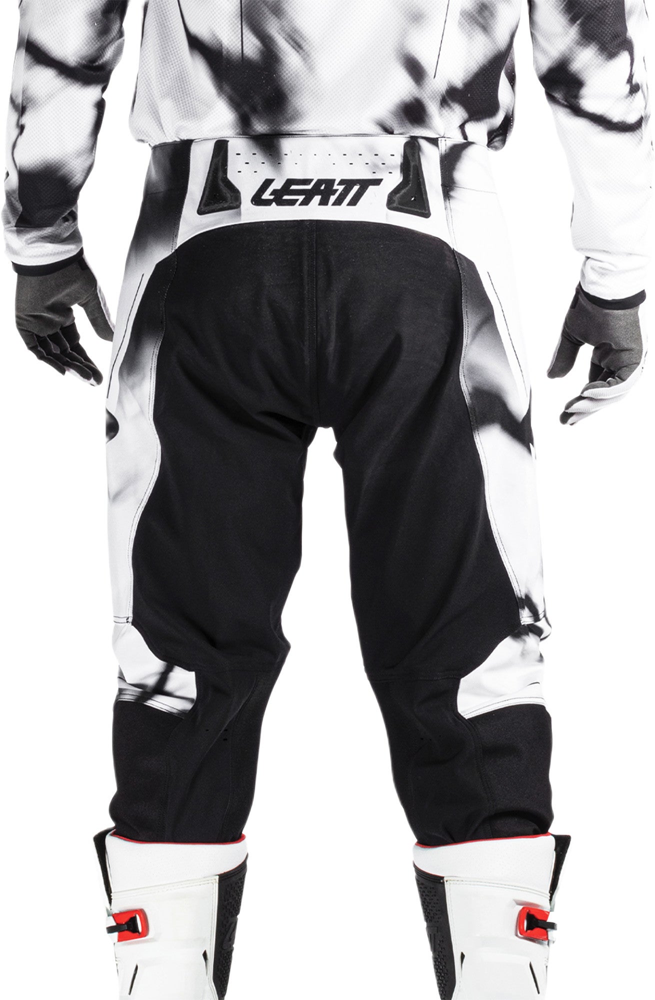Leatt Moto 4.5 V26 Motocross Pants white/black L Figure 4