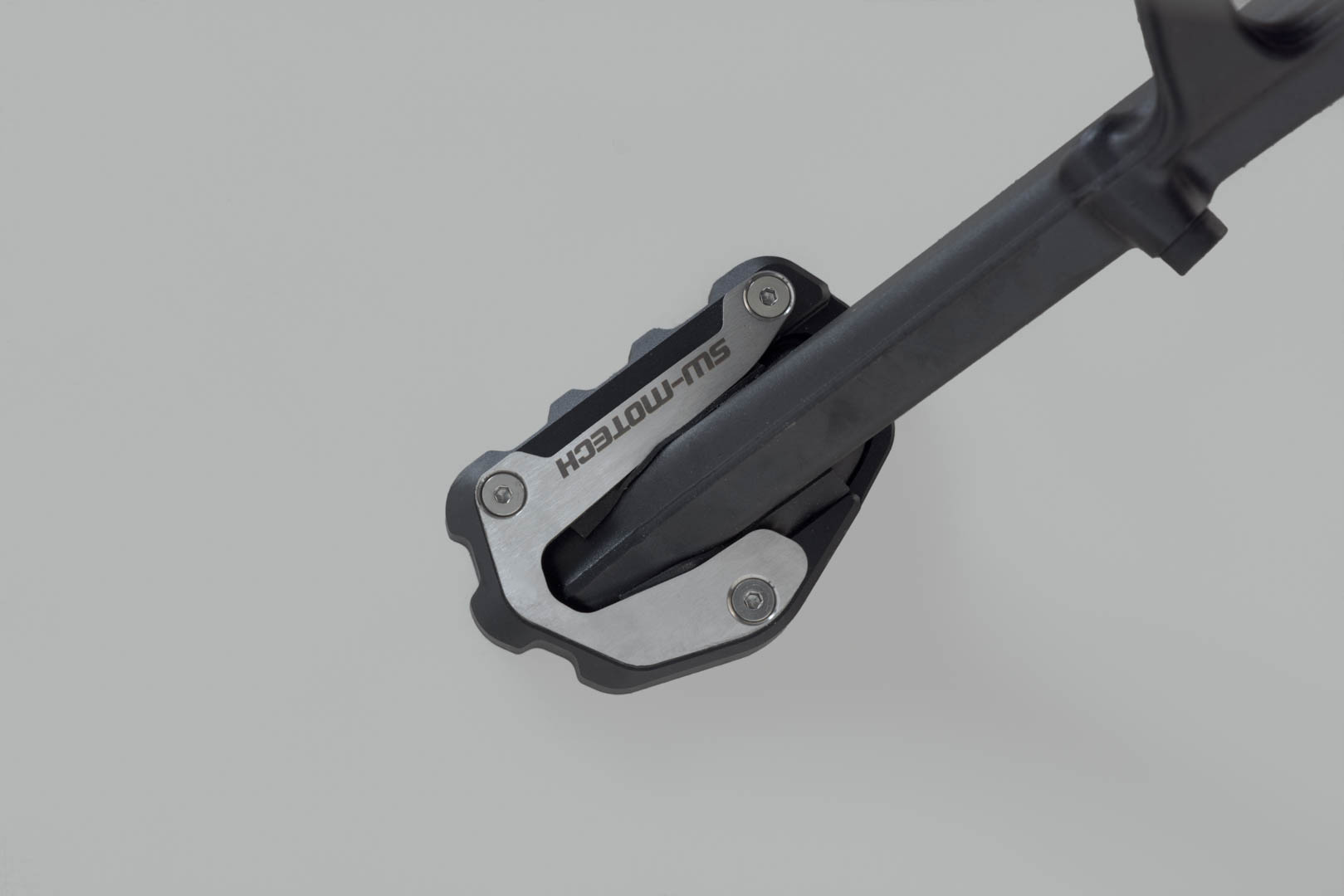 Extensie SW-Motech pentru piciorul lateral - Negru/argintiu. BMW R 1300 GS (23-)/Adv (24-). Figura 3