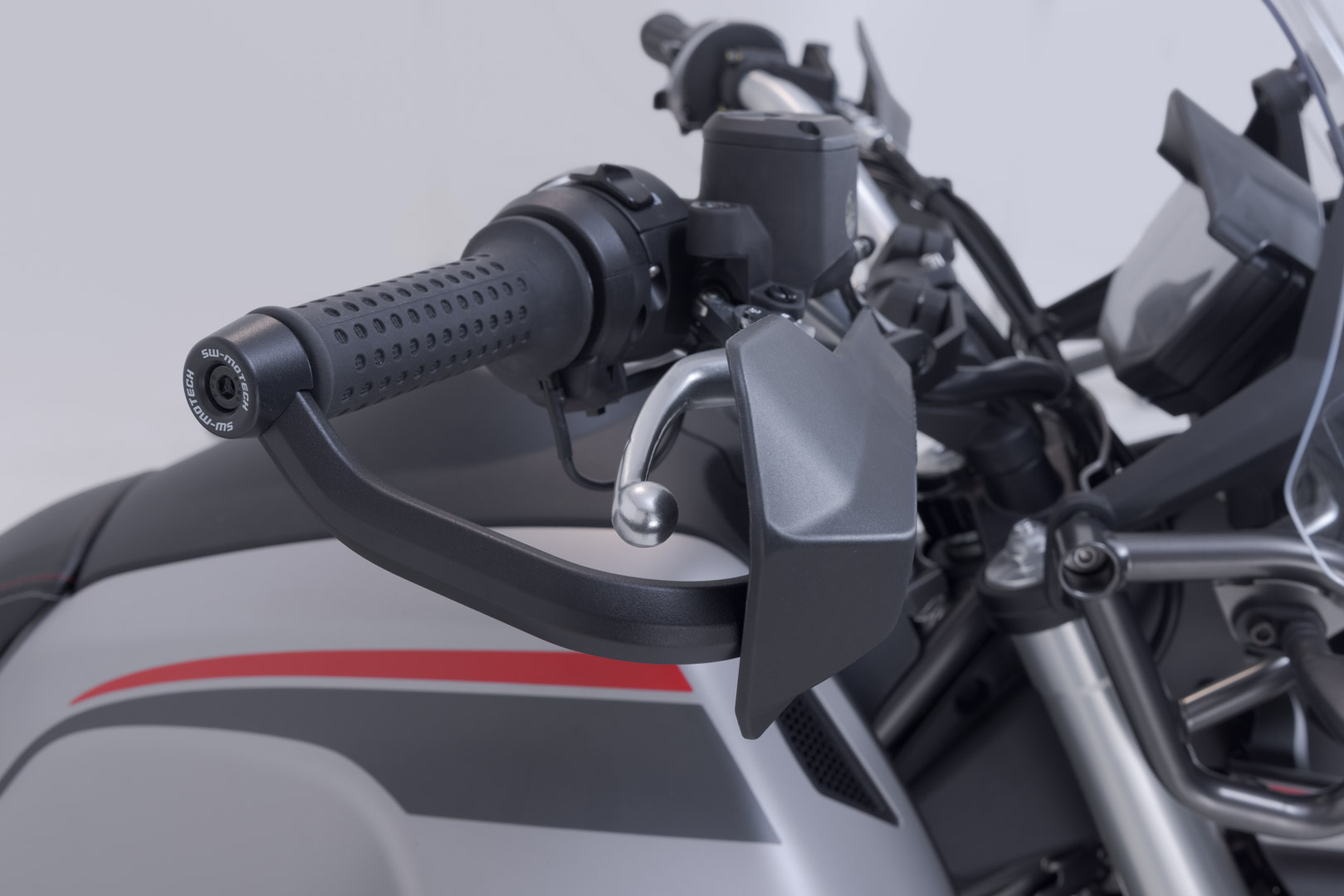 Kit SW-Motech Sport de protecție de mână - Negru. Moto Guzzi V85 TT (19-) / Travel (19-). Figura 5