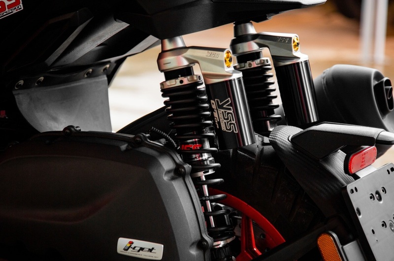 YSS Bakre Twin Shock - Gas Top Line G-Top Figur 3
