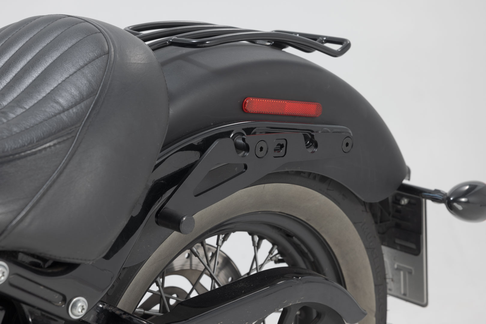 SW-Motech SLH sidobärare LH1 vänster - Harley-Davidson Softail Slim (12-17). För LH1. Figur 4