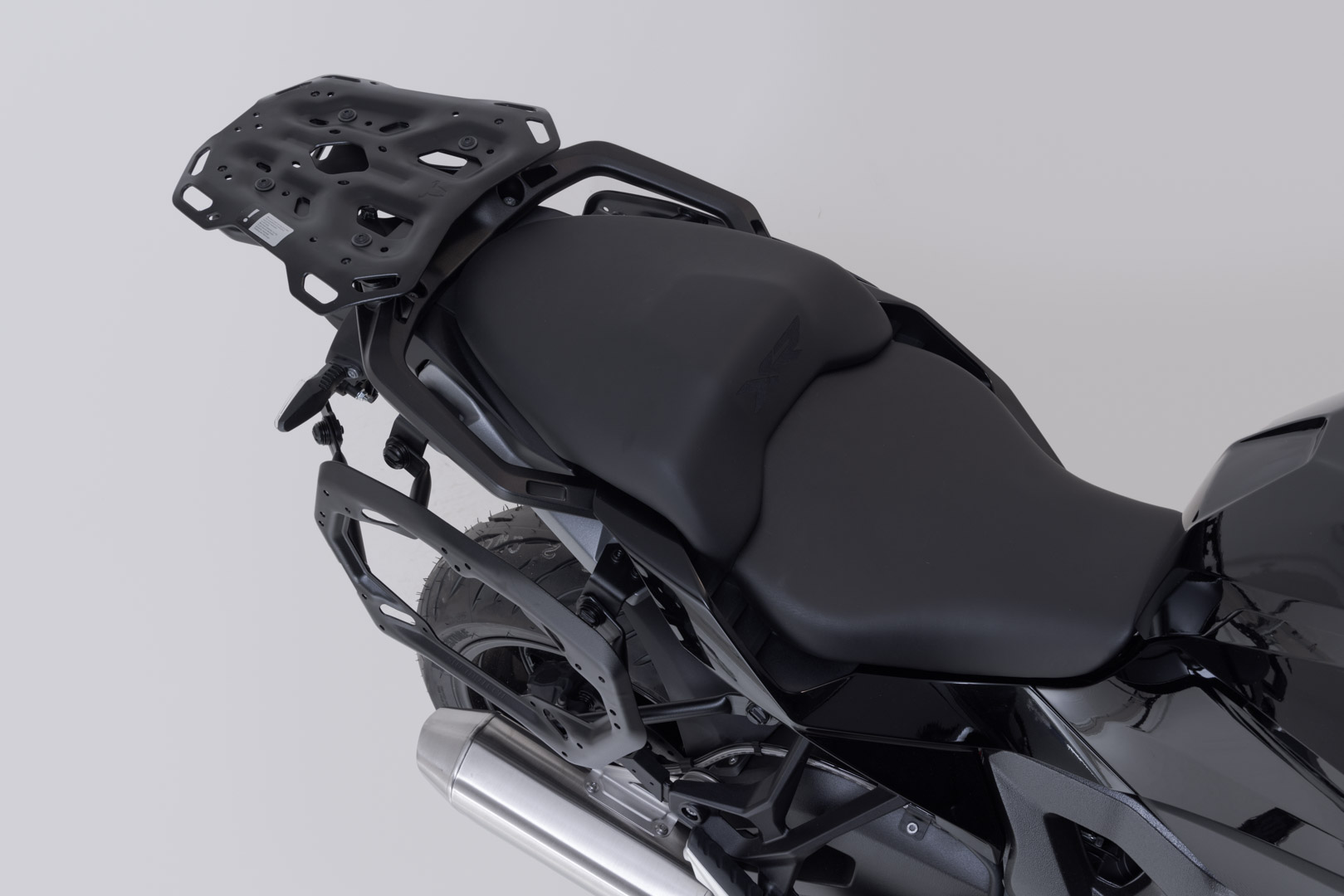 Setul SW-Motech Adventure DUSC cu cutie top case XL - Negru. BMW S 1000 XR (19-). Figura 4