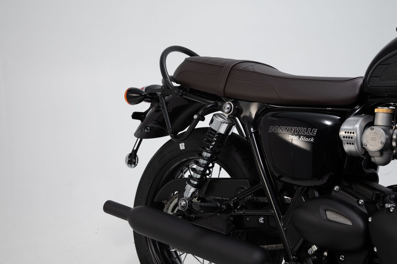 SW-Motech SysBag WP sistem M/M - Triumph Bonneville T100 (16-) / T120 (15-). Figura 3