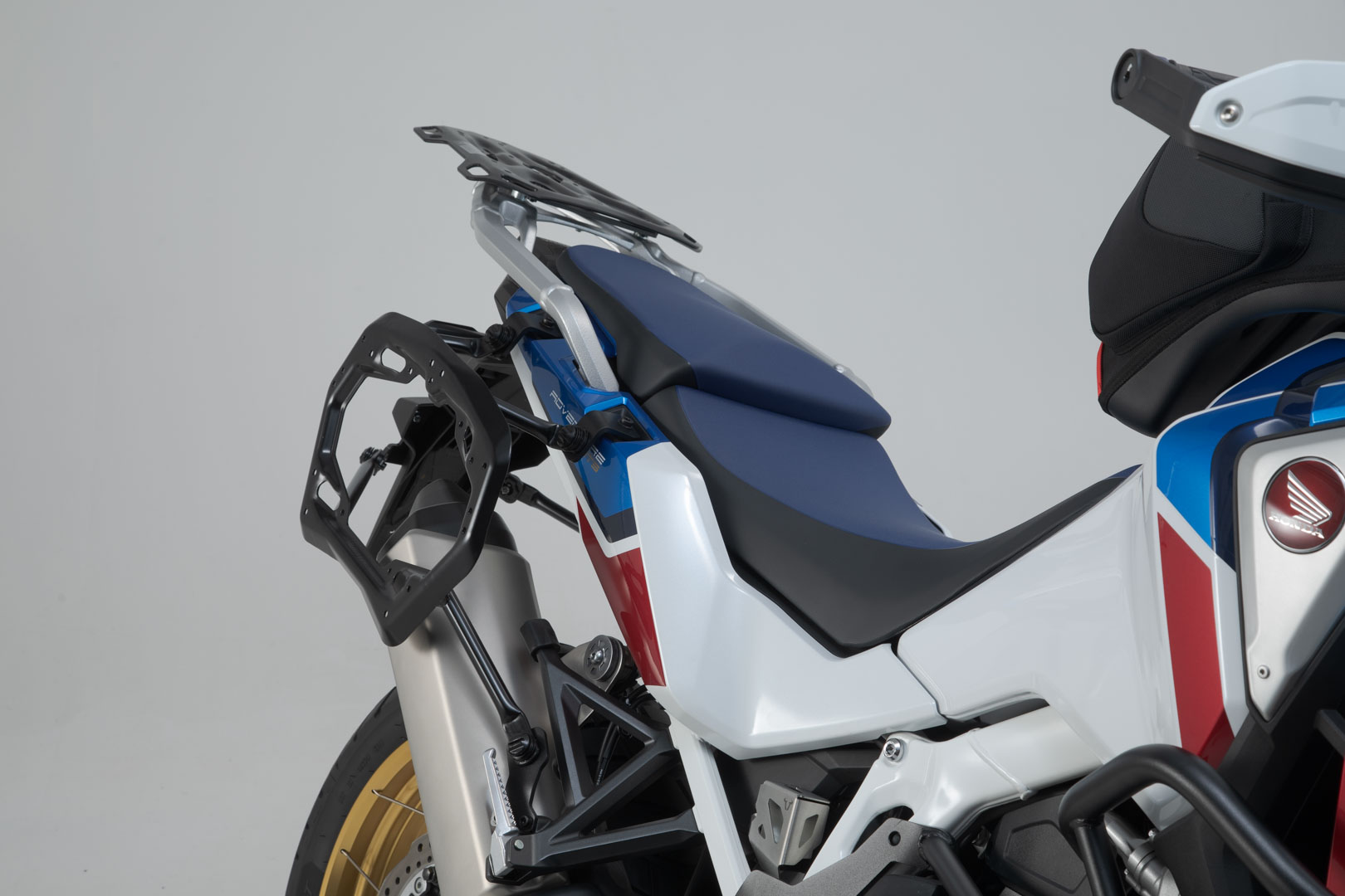 Portavion lateral SW-Motech PRO - Negru. Honda CRF1100L / Adv Sp. (19-). Suportul OEM. Figura 3