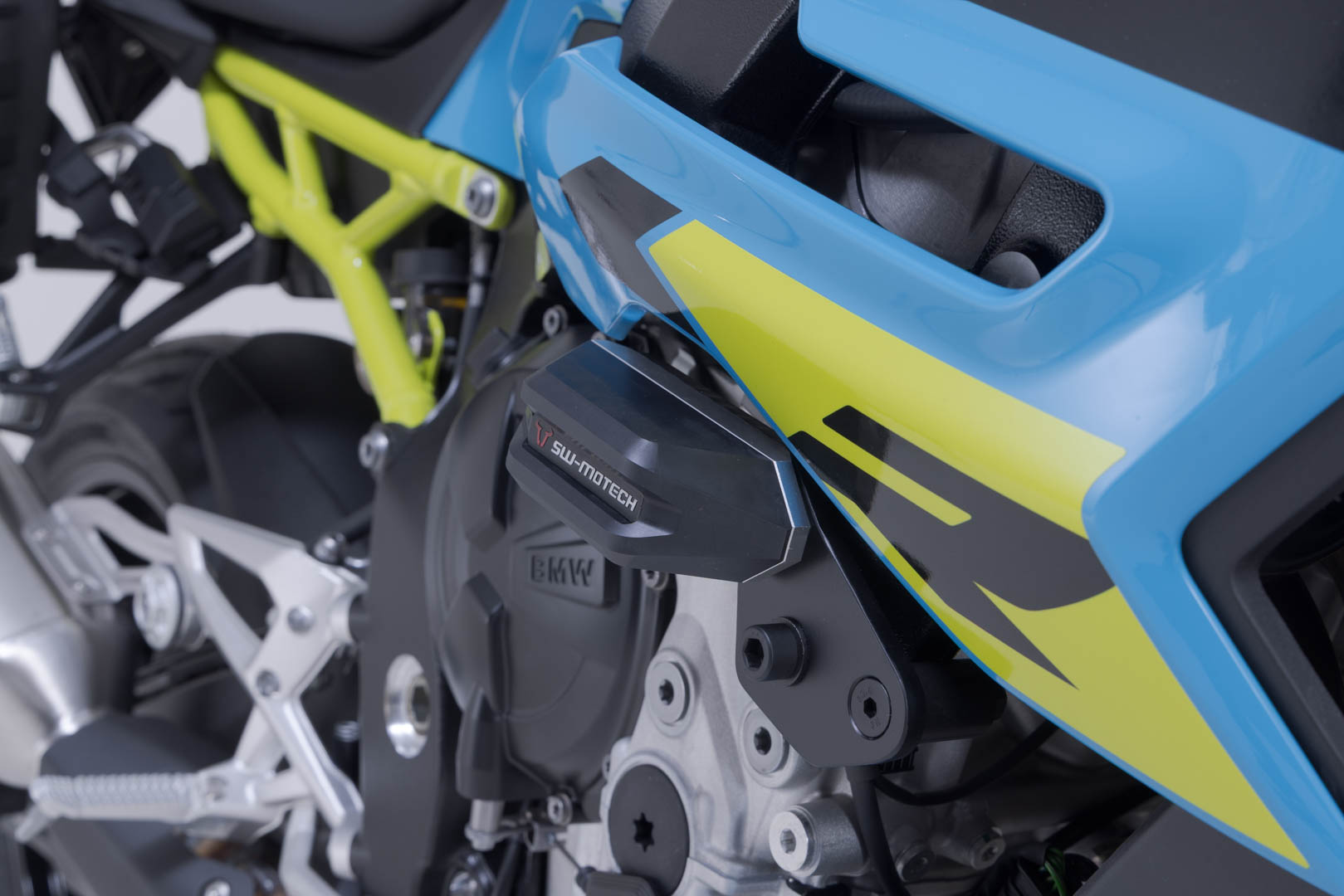 SW-Motech Frame skyder kit - Sort. BMW S 1000 R (24-). Figur 2