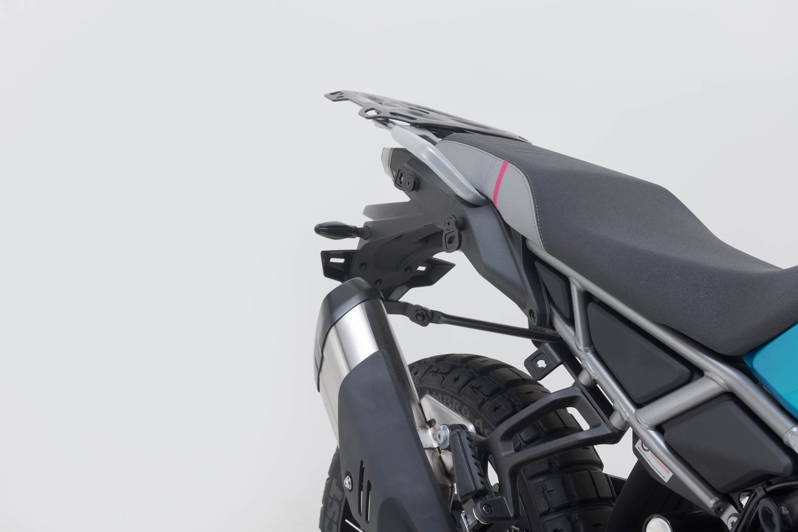 Portavion lateral SW-Motech PRO - Negru. CFMoto 450MT (23-). Figura 5