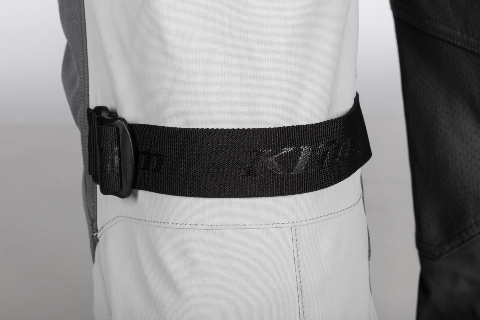 Klim Latitude Motorcycle Textile Pants light grey/dark grey Short 32 Figure 8