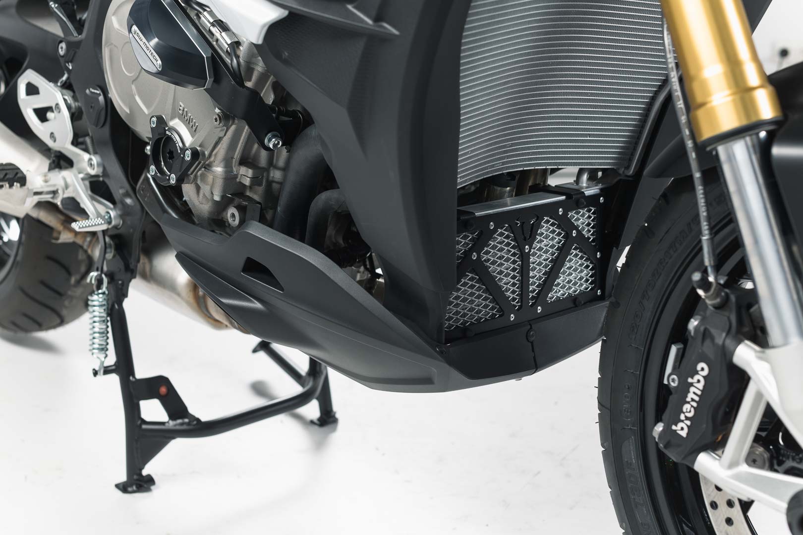 Protecție pentru răcitor de ulei SW-Motech - Negru/Argintiu. BMW S 1000 XR (15-19). Figura 3