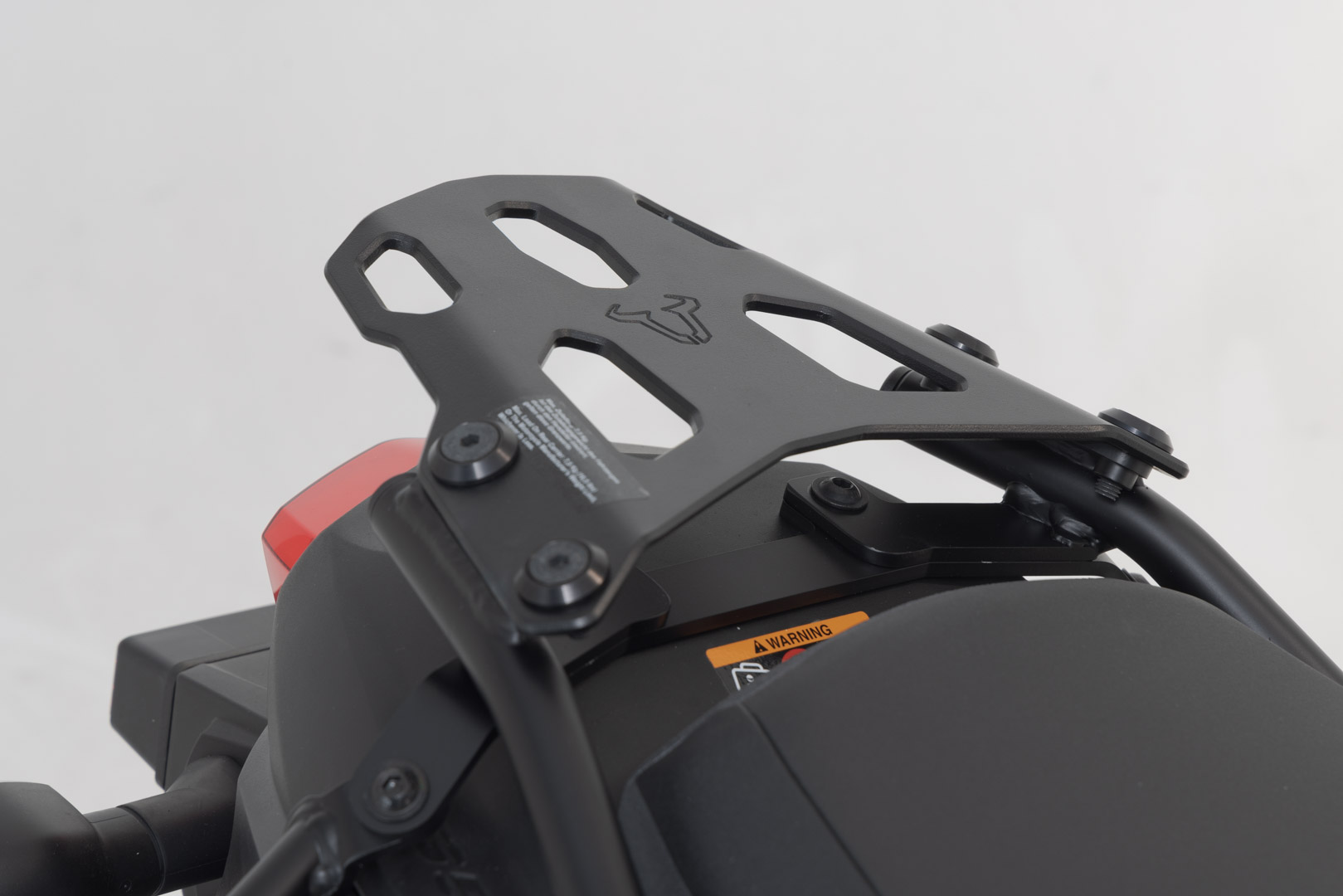 SW-Motech TRAX ADV systém horního kufru - černý. Suzuki DL650 V-Strom (16-). Obrázek 3