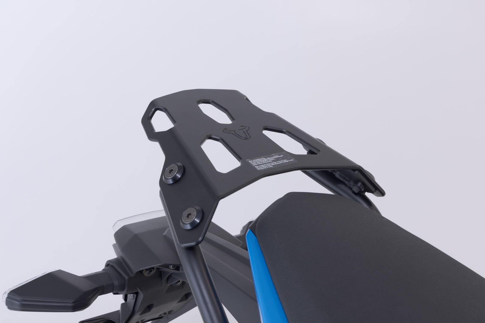 Sistem de carcasă superioară SW-Motech URBAN ABS - Negru. Suzuki GSX-8S / GSX-8R (22-). Figura 3