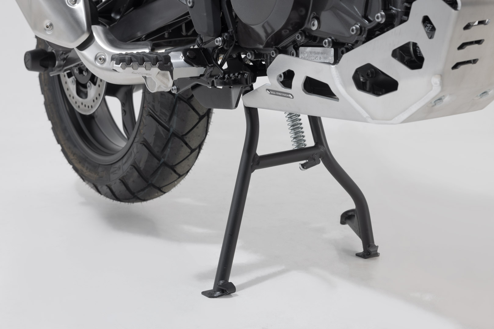 Standul SW-Motech - Negru. BMW G 310 GS (20-). Figura 1