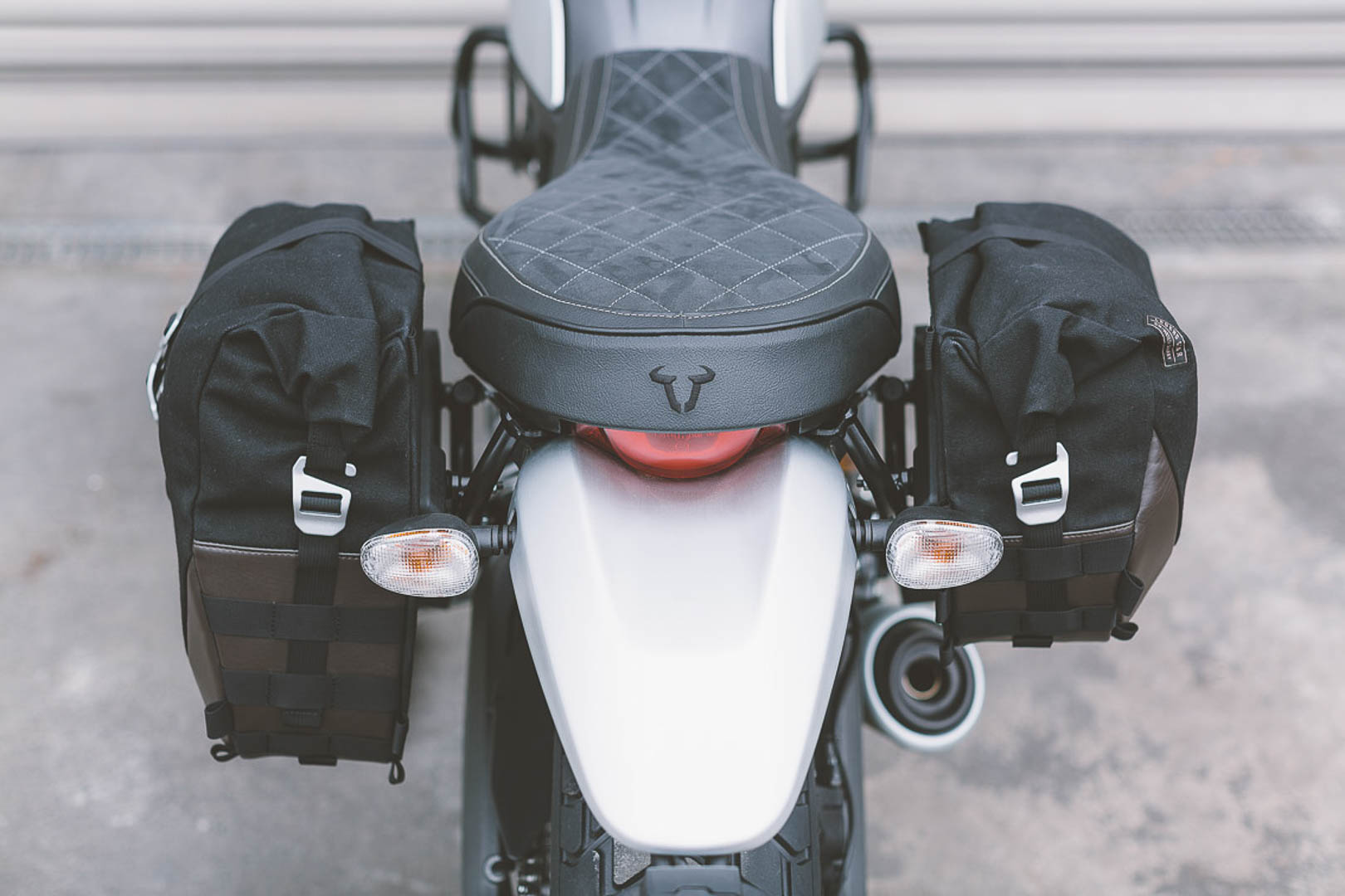 SW-Motech SysBag WP M/S sistem - modele Ducati Scrambler (14-). Figura 3