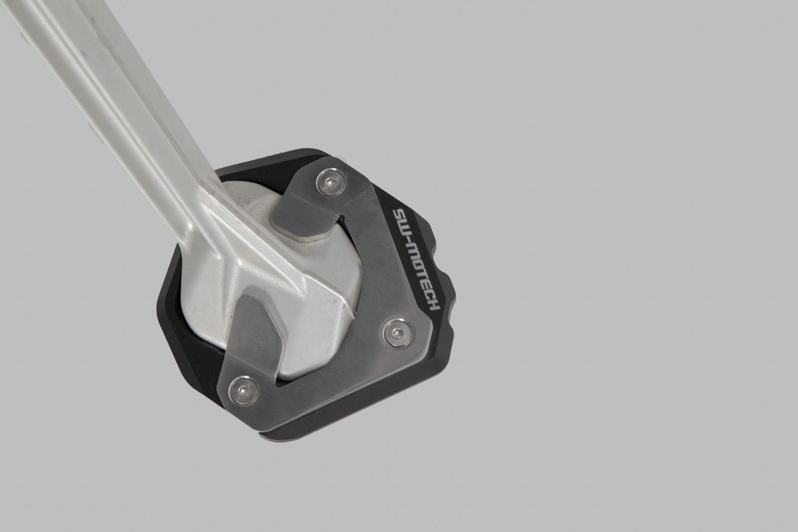 Extensie SW-Motech pentru piciorul lateral - Negru/argintiu. Modele Yamaha Ténéré 700 (19-). Figura 1