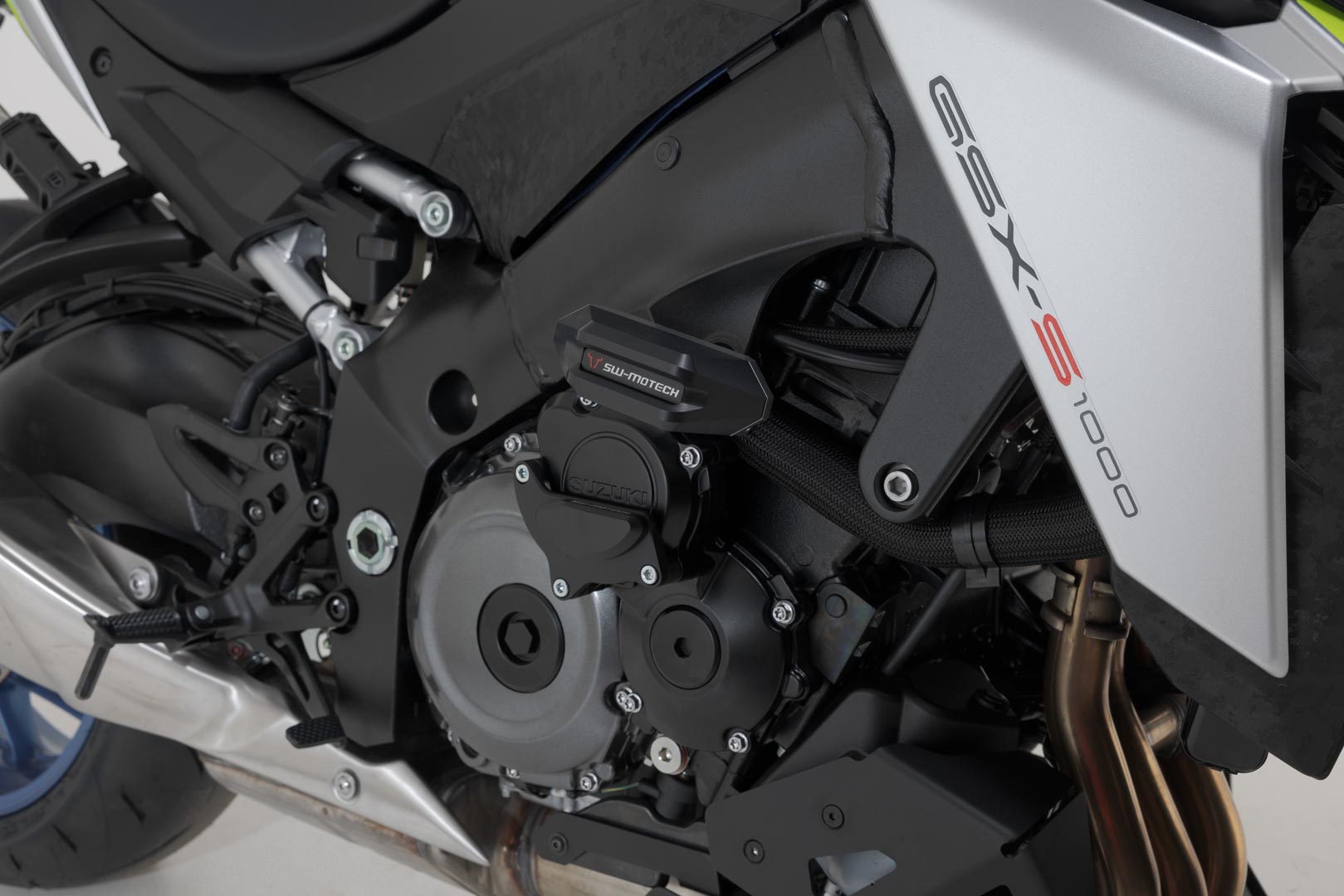 SW-Motech Frame skjutreglage kit - Svart. Suzuki GSX-S 950 / GSX-S 1000/GT (21-). Figur 3