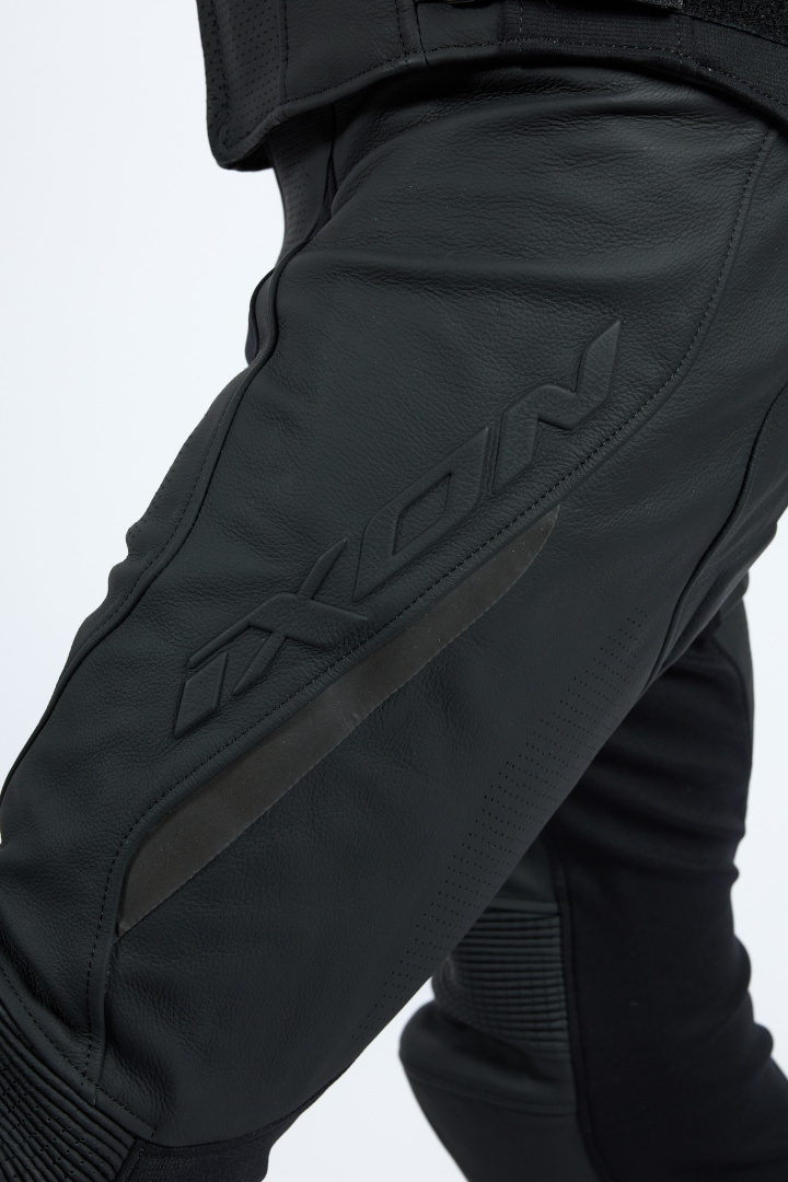 Ixon Avenger Motorcycle Leather Pants XL Figure 2