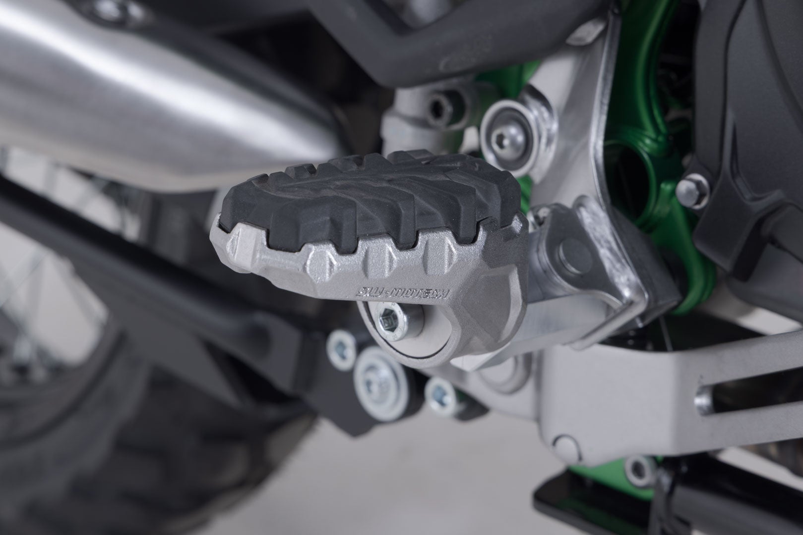 SW-Motech Gris. Kawasaki KLE500 / KLE500 SE (26-). - Gris. Kawasaki KLE500 / KLE500 SE (26-). Figure 3