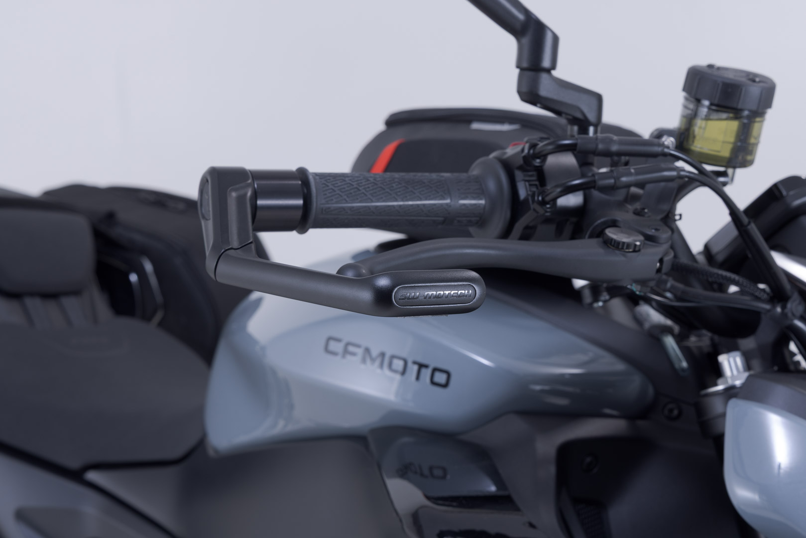 Protecții SW-Motech - Negri. CFMoto 675NK (25-). Figura 3
